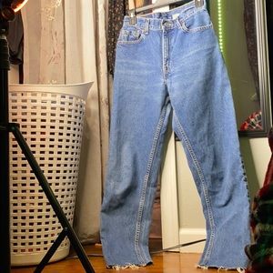 Levis mom jeans super cute